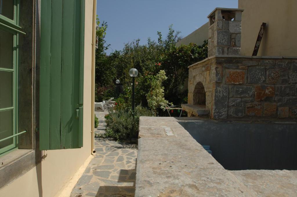 Archontiko Spiti Vila Neápolis Exterior foto